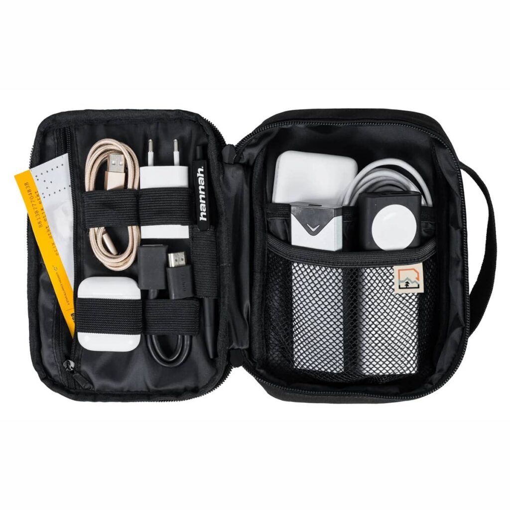 Hannah-travelcase-open-fyldt rejsetaske